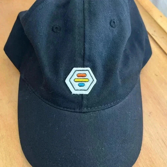 Bumble Ball Cap Hat Black - Picture 2 of 6